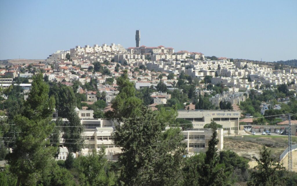 מבט על שכונות המגורים במבשרת ציון, אזור תוכנית מחלף הראל